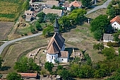 Ofolddeak, Hungary, Csongrd county, church, belfry, water-jump, archaeology, archeology, corn, excavation, castle, fortification, fortress, post, stronghold, roman catholic, air photograph, air photo, air photos, air, aerial, shooting, history, past, last, bygone, investigation, religion, persuasion, believe, village, field, plow, agriculture, husbandry, houses, garden, road, Kiss Lszl, Lszl Kiss