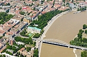 air photograph, air photo, air photos, Szechenyi square, aerials, aerial, Hungary, Szeged, white, blue, brown, yellow, flat, gray, Mora Ferenc, Mora Ferenc Museum, museum, theatre, theather building, town, city, outskirts, city center, building estate, garden city, garden suburb, faubourg, house, houses, line of houses, crossroads, crossing, street, streets, car, road, cars, waterworks, art museum, building, buildings, park, green, garden, environment, ambience, neighbor, neighborhood, everyday life, at home, countryside, aldermanry, plan, air, promenad, square, classical, classicist, classicist architecture, beauty, beautiful, pretty, bridge, bridge of downtown, river, Tisza, castle garden, wharf, birds eye view, of birds eye view, CD 0029, Kiss Lszl, Lszl Kiss