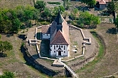 Ofolddeak, art relic, national monument, Hungary, Csongrad, archaeology, archeology, air, aerial, believe, village, field, gothic, vestry, XVIII, agriculture, excavation, castle, belfry, water-jump, gothic temple, ghotic church, county, church, XIV, XV, century, baroque, fortification, fortress, post, stronghold, roman catholic, plow, air photograph, air photo, shooting, history, past, last, bygone, investigation, religion, persuasion, air photos, husbandry, houses, garden, road, of value, of high value, Kiss Lszl, Lszl Kiss