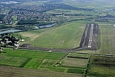 airport, airfield, drome, flying field, Szeged, new, concrete, airphotograph, aerial, traffic circle, road, field, strip, tarmac, runway, flare path, aeroplane, aircraft, airplane, can, plane, lights, glider, sail plane, sailplane, motor-driven, airliner, agricultural land, flying, transportation, air, salvage, control tower, SAR, grassy, soddy, parachuting, chuting, jumping, parachute, concrete road, airstrip, aerials, air photos, Kiss Lszl, Lszl Kiss